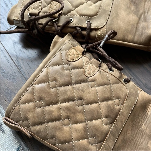 Ugg Boots Elsa Deco Sz 6.5 Chestnut Brown Quilted Waterproof Tall Leather EUC - Picture 12 of 13